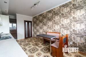 2-к квартира, вторичка, 64м2, 3/3 этаж