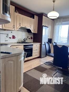 2-к квартира, вторичка, 72м2, 3/6 этаж