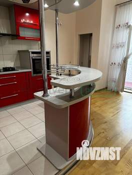 2-к квартира, вторичка, 92м2, 8/8 этаж