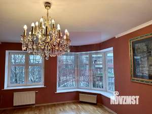 4-к квартира, вторичка, 137м2, 4/5 этаж