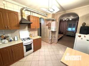 2-к квартира, вторичка, 39м2, 1/4 этаж