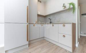 1-к квартира, сданный дом, 42м2, 1/7 этаж