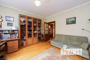 3-к квартира, вторичка, 102м2, 4/4 этаж