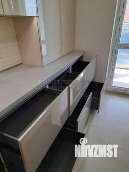 2-к квартира, вторичка, 64м2, 10/16 этаж