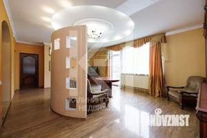 4-к квартира, вторичка, 132м2, 4/4 этаж