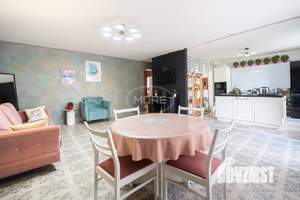 4-к квартира, вторичка, 106м2, 2/5 этаж
