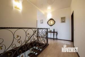 5-к квартира, вторичка, 210м2, 3/3 этаж
