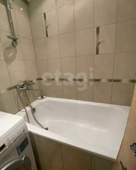 2-к квартира, вторичка, 40м2, 1/5 этаж