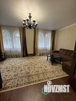 3-к квартира, вторичка, 108м2, 1/3 этаж