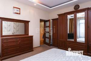 4-к квартира, вторичка, 125м2, 2/9 этаж