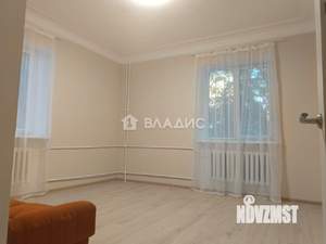 2-к квартира, вторичка, 60м2, 1/3 этаж