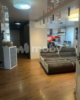 3-к квартира, вторичка, 101м2, 1/5 этаж