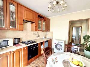 3-к квартира, вторичка, 65м2, 5/5 этаж