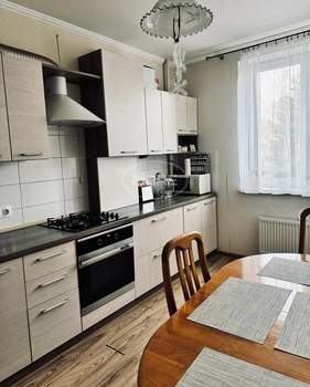 2-к квартира, вторичка, 60м2, 3/9 этаж