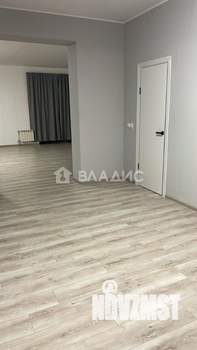 4-к квартира, вторичка, 235м2, 4/4 этаж
