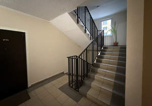 2-к квартира, вторичка, 62м2, 9/9 этаж