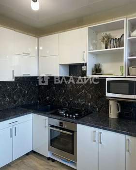 3-к квартира, вторичка, 72м2, 4/10 этаж