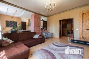 3-к квартира, вторичка, 98м2, 2/4 этаж