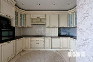 3-к квартира, вторичка, 120м2, 10/12 этаж