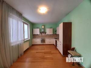 4-к квартира, вторичка, 159м2, 1/4 этаж