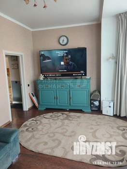 2-к квартира, вторичка, 61м2, 1/2 этаж