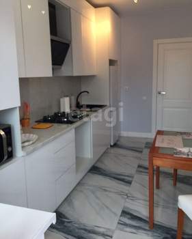 1-к квартира, вторичка, 42м2, 3/7 этаж