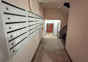 4-к квартира, вторичка, 74м2, 9/9 этаж