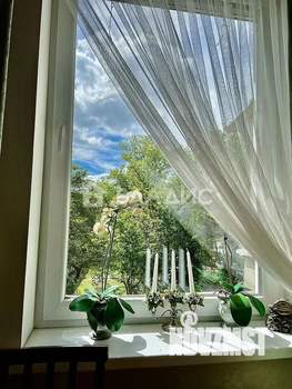 4-к квартира, вторичка, 130м2, 3/3 этаж