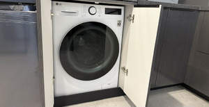 2-к квартира, вторичка, 62м2, 1/10 этаж