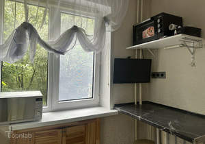 2-к квартира, вторичка, 42м2, 3/5 этаж