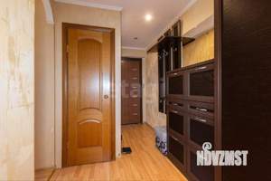 3-к квартира, вторичка, 60м2, 9/9 этаж