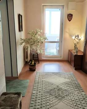 2-к квартира, вторичка, 58м2, 6/9 этаж
