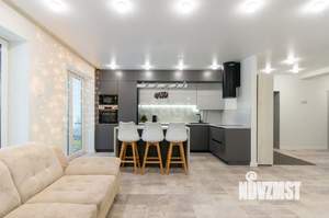 3-к квартира, вторичка, 85м2, 1/4 этаж