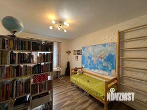 2-к квартира, вторичка, 63м2, 3/3 этаж