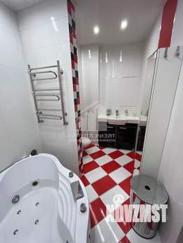 2-к квартира, вторичка, 61м2, 1/9 этаж