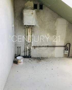 3-к квартира, вторичка, 131м2, 6/6 этаж