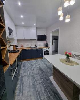 3-к квартира, вторичка, 75м2, 4/10 этаж