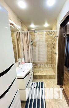 2-к квартира, вторичка, 63м2, 6/9 этаж