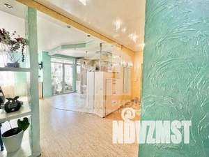 2-к квартира, вторичка, 63м2, 9/9 этаж