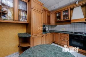 3-к квартира, вторичка, 73м2, 2/4 этаж