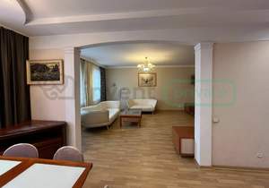 2-к квартира, вторичка, 74м2, 2/4 этаж