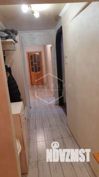 2-к квартира, вторичка, 63м2, 1/6 этаж
