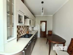 2-к квартира, вторичка, 58м2, 3/10 этаж