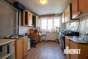 6-к квартира, вторичка, 100м2, 1/2 этаж