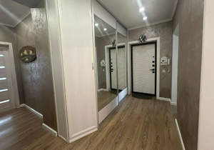 2-к квартира, вторичка, 64м2, 1/9 этаж