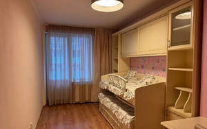 2-к квартира, вторичка, 63м2, 1/9 этаж