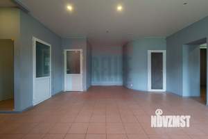 2-к квартира, вторичка, 155м2, 1/10 этаж