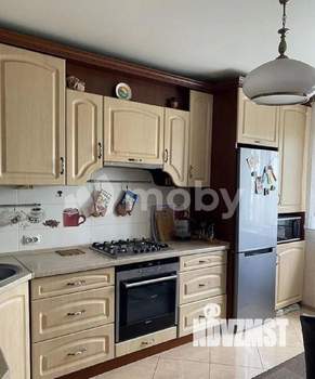 2-к квартира, вторичка, 72м2, 3/3 этаж