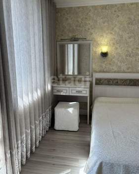 2-к квартира, вторичка, 61м2, 7/10 этаж