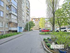 3-к квартира, вторичка, 64м2, 2/9 этаж
